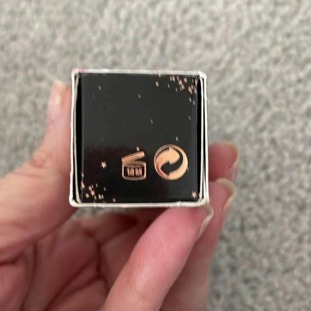 Carina’s Star Charlotte Tilbury HOT LIPS Lipstick